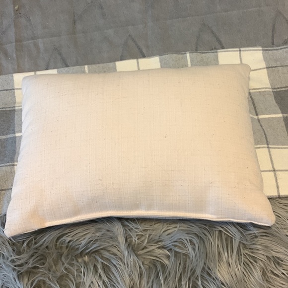 Pillow - Picture 2 of 2